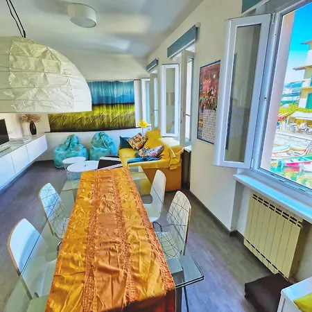 Casa Beppino A Castelletto Бренцоне-суль-Гарда